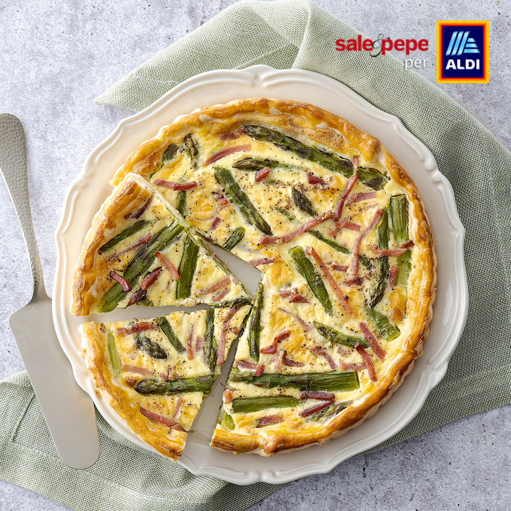 Torta salata con speck e asparagi